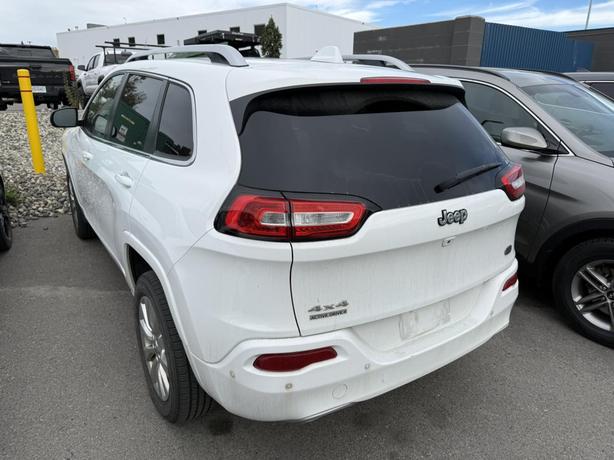 2017 Jeep Cherokee Overland image 3