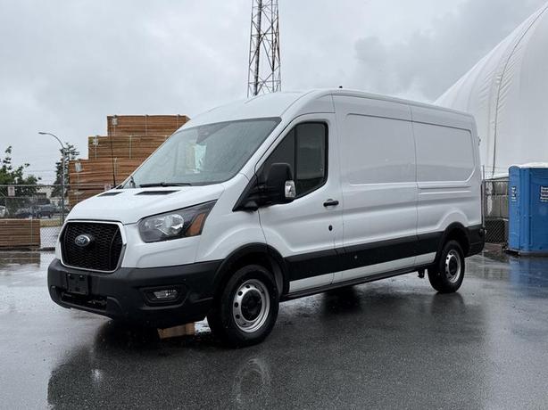 2022 Ford Transit 250 Cargo Van image 5