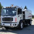 2012 Autocar XPERT Elgin Crosswind Street Sweeper with Dual Controls thumbnail image 4