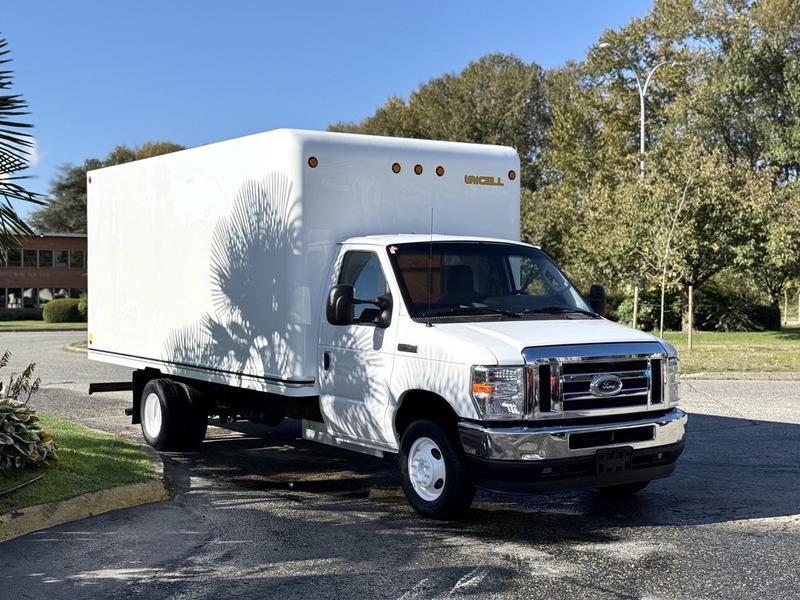 2021 Ford E-450 Super Duty 16-Foot Cube Van with Loading Ramp display photo