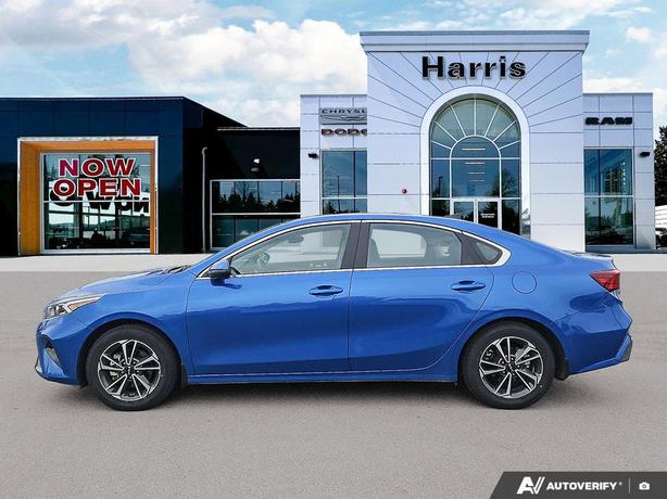 2023 Kia Forte GT-Line IVT | Keyless Start | Back-Up Camera! image 3
