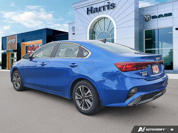 2023 Kia Forte GT-Line IVT | Keyless Start | Back-Up Camera! image 4