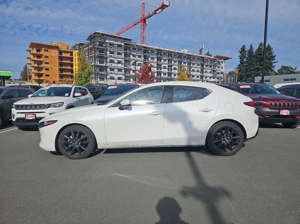 2020 Mazda3 Sport GT | One Owner | No Reported Accidents! image 3
