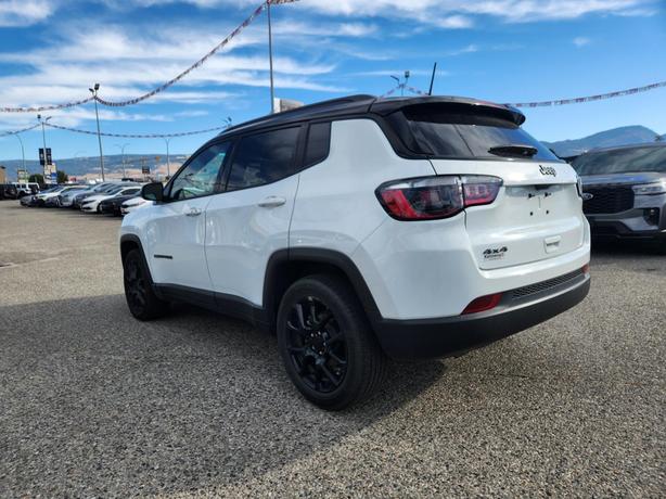 2024 Jeep Compass Altitude | Heated Seats & Steering Wheel | Remote Start | Remo image 4