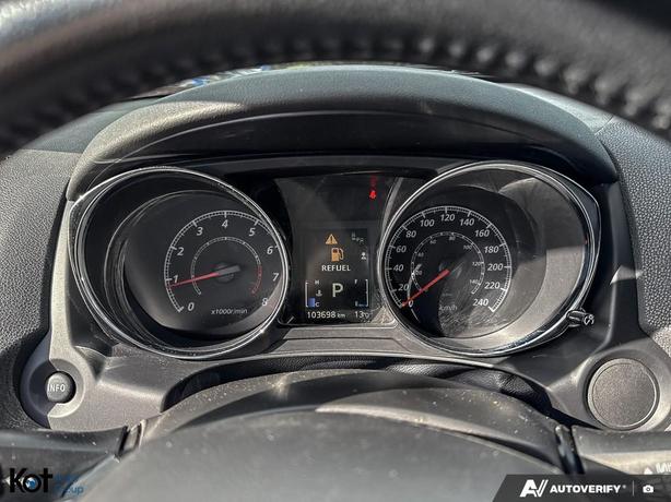 2021 Mitsubishi RVR SE image 8