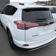2016 Toyota RAV4 SE thumbnail image 3