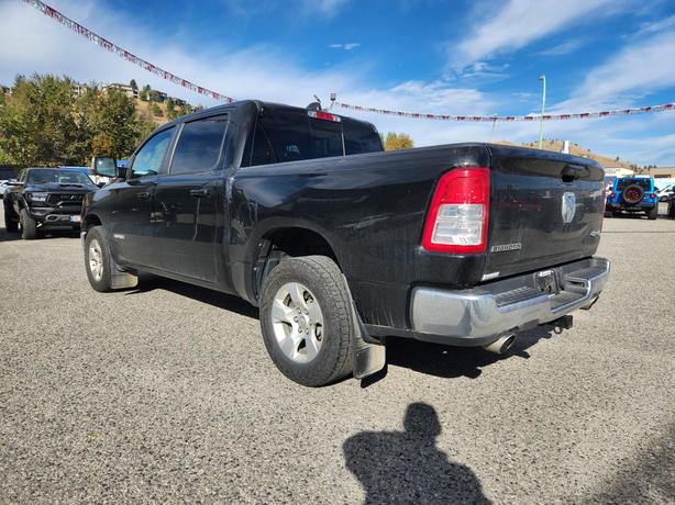 2022 RAM 1500 Big Horn | 5.7L HEMI V8 | 5'7" Box | Class IV Hitch Receiver | App image 4