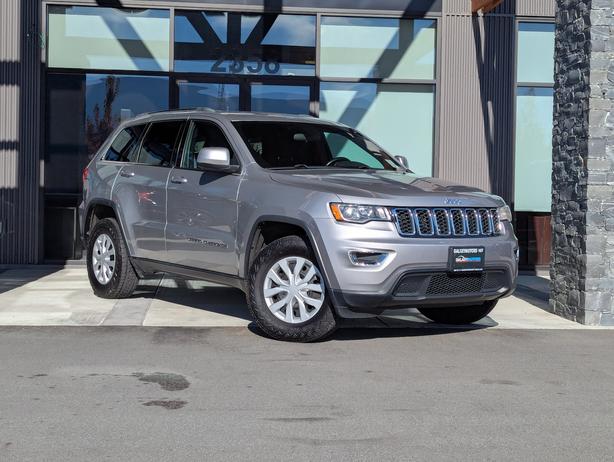 2018 Jeep Grand Cherokee Laredo - 4x4, Dual Zone Climate, Bluetooth image 4