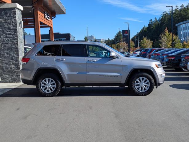 2018 Jeep Grand Cherokee Laredo - 4x4, Dual Zone Climate, Bluetooth image 5