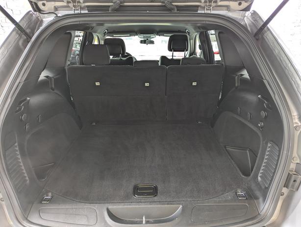 2018 Jeep Grand Cherokee Laredo - 4x4, Dual Zone Climate, Bluetooth image 8