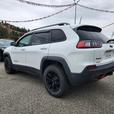 2021 Jeep Cherokee Trailhawk Elite | Trailer Tow Package | Panoramic Sunroof | A thumbnail image 4