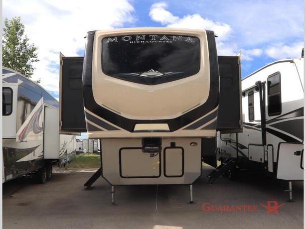 Used 2019 Keystone RV Montana High Country 380TH image 2