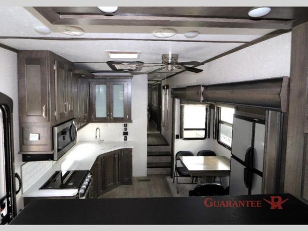 Used 2019 Keystone RV Montana High Country 380TH image 8