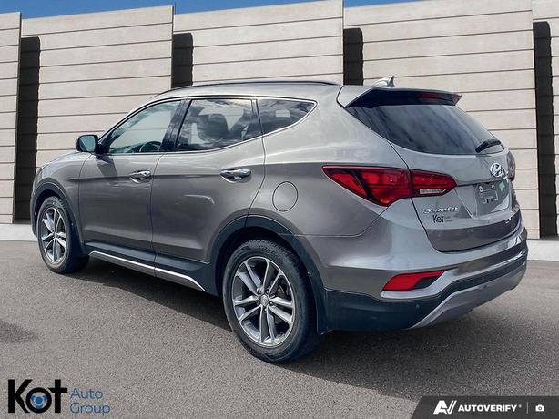 2017 Hyundai Santa Fe Sport Ultimate HEATED & VENTILATED SEATS! PANORAMIC SUNROO image 4