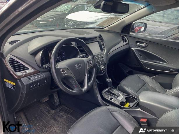 2017 Hyundai Santa Fe Sport Ultimate HEATED & VENTILATED SEATS! PANORAMIC SUNROO image 6