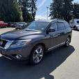 2014 Nissan Pathfinder SV thumbnail image 1