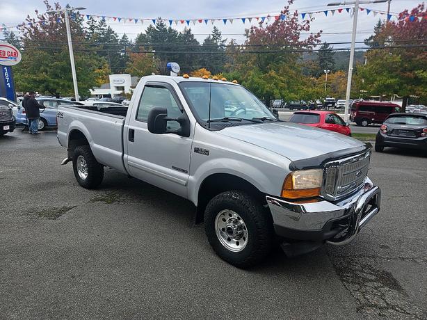 2001 Ford  Super Duty F-350 SRW XL image 1