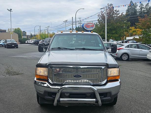 2001 Ford  Super Duty F-350 SRW XL image 4