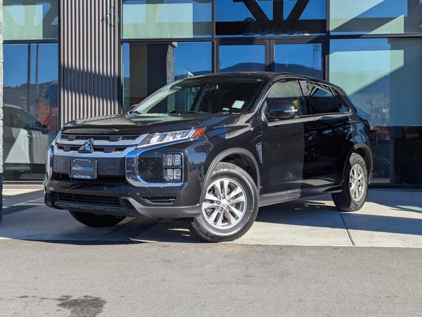 2022 Mitsubishi RVR SE - No Accidents, 4x4, Heated Seats image 1