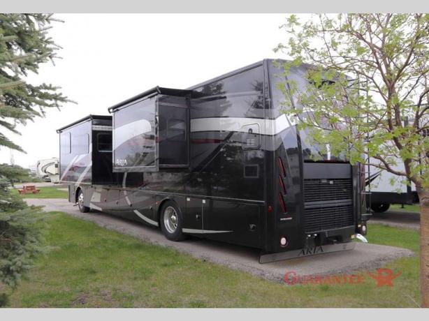 Used 2019 Thor Motor Coach Aria 3901 image 6