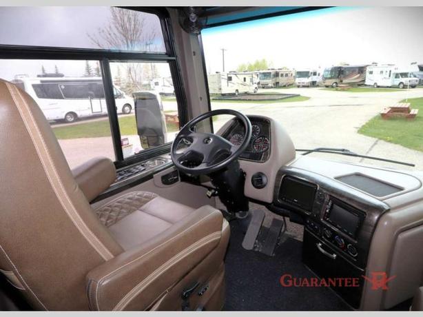 Used 2019 Thor Motor Coach Aria 3901 image 7
