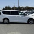 2024 Chrysler Grand Caravan SXT - No Accidents, BC Local & 3rd Row Seats thumbnail image 5