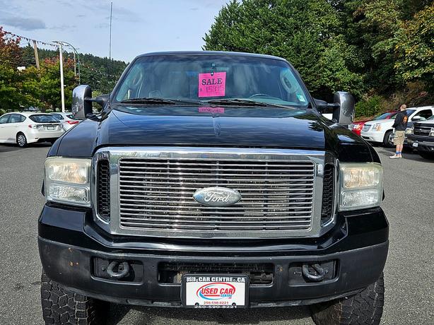 2006 Ford  Super Duty F-250 XLT image 3