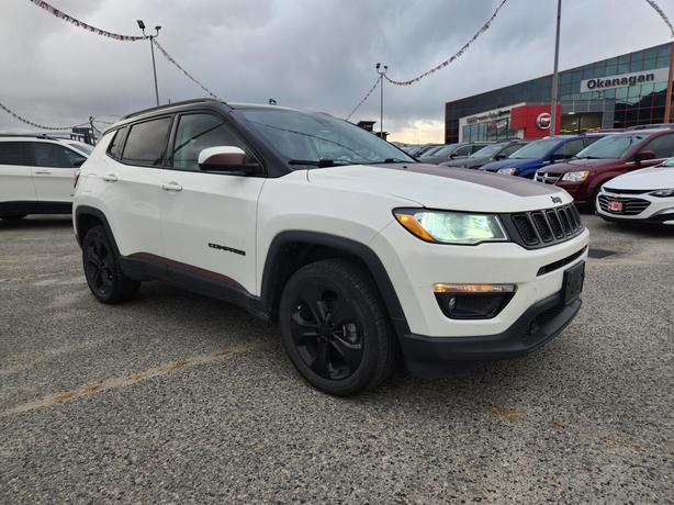 2019 Jeep Compass Altitude | Power Liftgate | Panoramic Sunroof | Trailer Tow Pa image 2