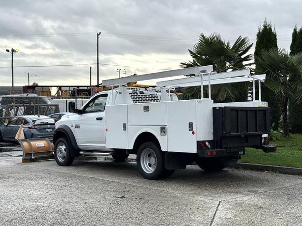2012 Dodge Ram 4500 4X4 Diesel Service Truck with Plow and Lift Gate image 7
