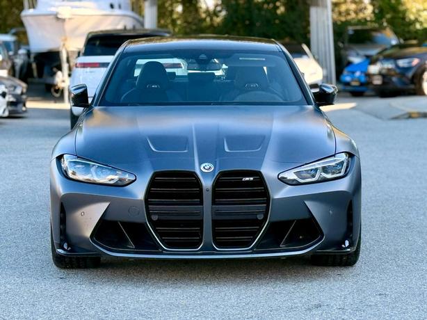 2022 BMW M3 Sedan image 3