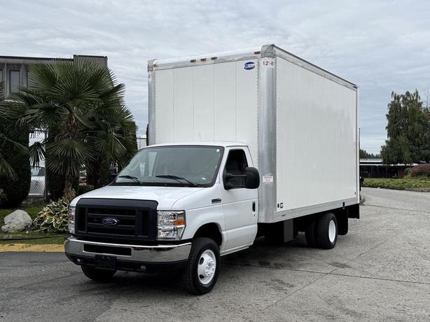 2019 Ford Econoline E450 16 Foot High Cube Van with Waltco Power Lift Gate image 4