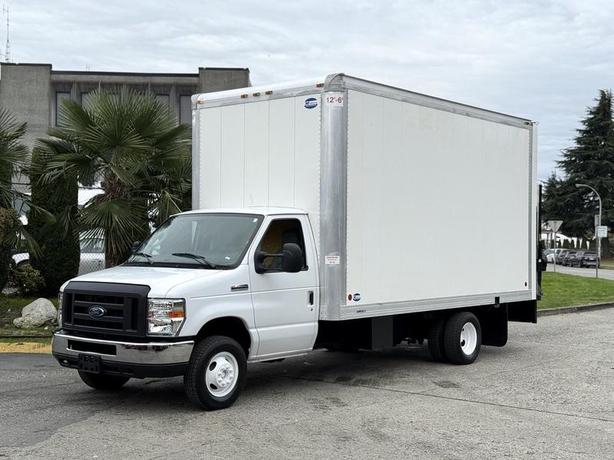 2019 Ford Econoline E450 16 Foot High Cube Van with Waltco Power Lift Gate image 5