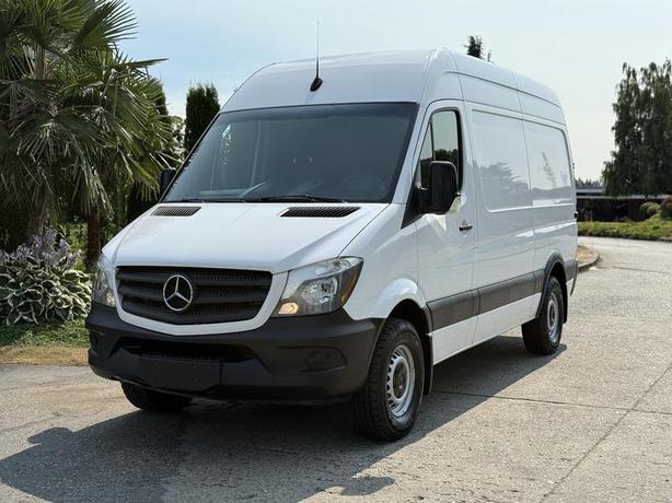 2017 Mercedes-Benz Sprinter 2500 High Roof Diesel Cargo Van 144-in. WheelBase wi image 4