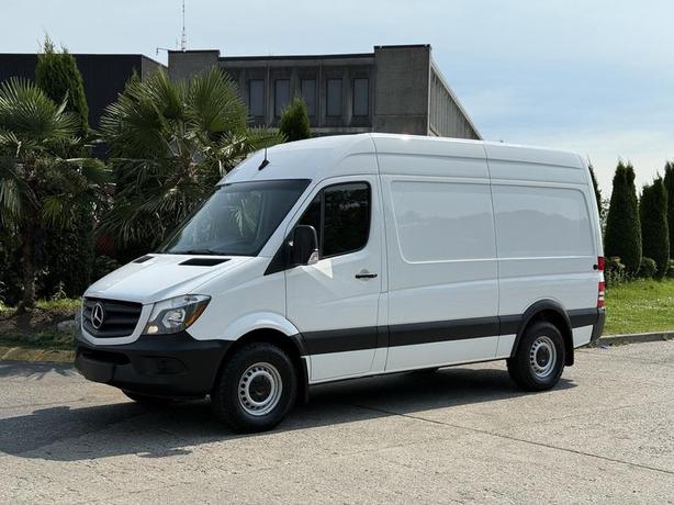 2017 Mercedes-Benz Sprinter 2500 High Roof Diesel Cargo Van 144-in. WheelBase wi image 5