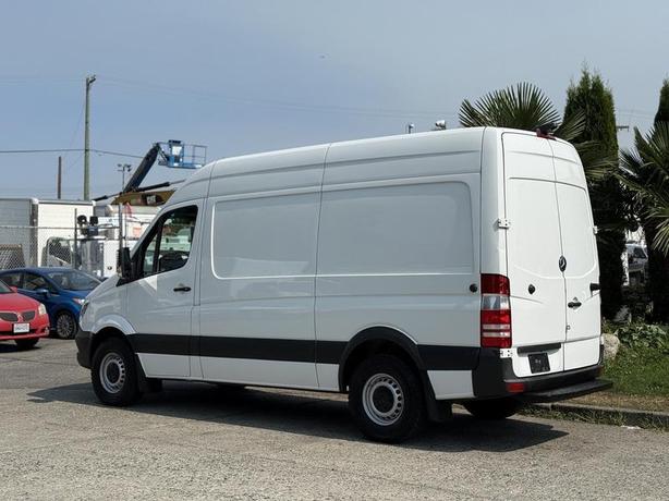2017 Mercedes-Benz Sprinter 2500 High Roof Diesel Cargo Van 144-in. WheelBase wi image 7