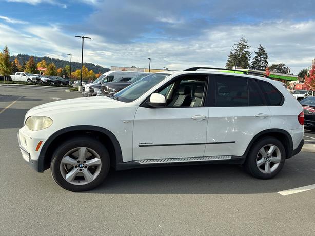 2009 BMW X5 35d AWD | Cruise Control | Heated Seats! image 3