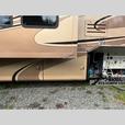 Used 2005 Safari Cheetah 38PDQ thumbnail image 8