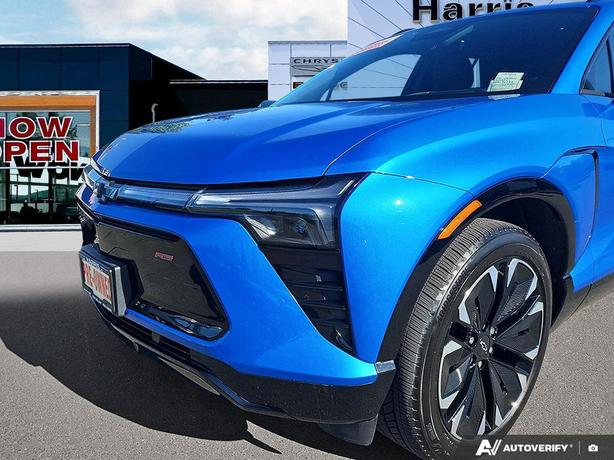 2024 Chevrolet Blazer EV eAWD RS | One Owner | No Reported Accidents! image 8