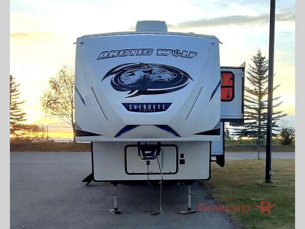 Used 2023 Forest River RV Cherokee Arctic Wolf Suite 3660 image 2