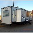 Used 2023 Forest River RV Cherokee Arctic Wolf Suite 3660 thumbnail image 4