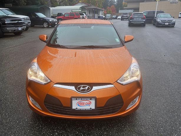 2016 Hyundai  Veloster image 3