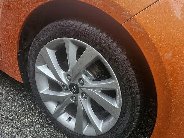 2016 Hyundai  Veloster image 6