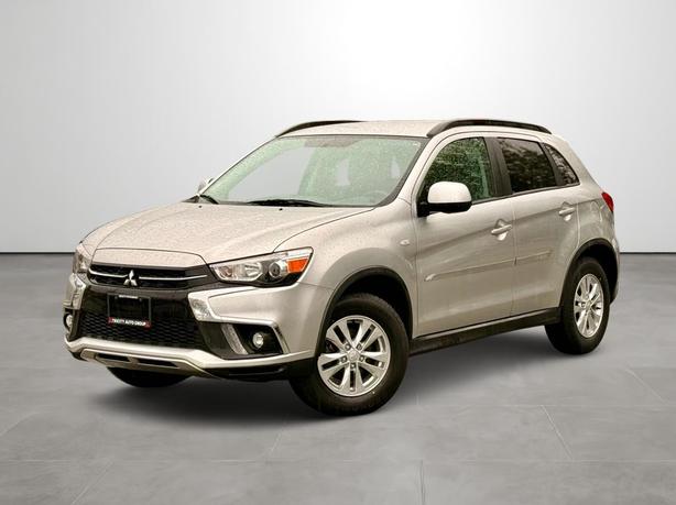2018 Mitsubishi RVR image 1