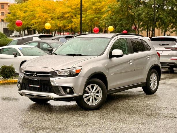 2018 Mitsubishi RVR image 2
