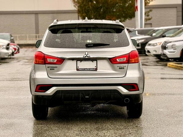 2018 Mitsubishi RVR image 7