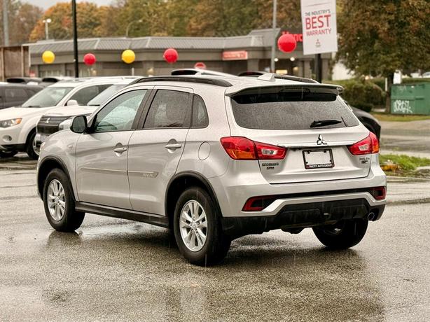 2018 Mitsubishi RVR image 8