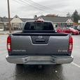 2018 Nissan  Frontier SV V6 thumbnail image 6