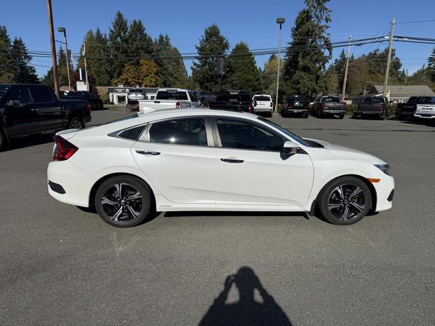 2017 Honda Civic Sedan Touring image 6