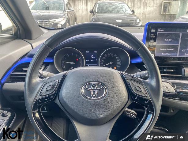 2021 Toyota C-HR Xle Premium BLUETOOTH APPLE CARPLAY! HEATED SEATS! image 6