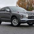 2023 Mitsubishi RVR SE FWD thumbnail image 3